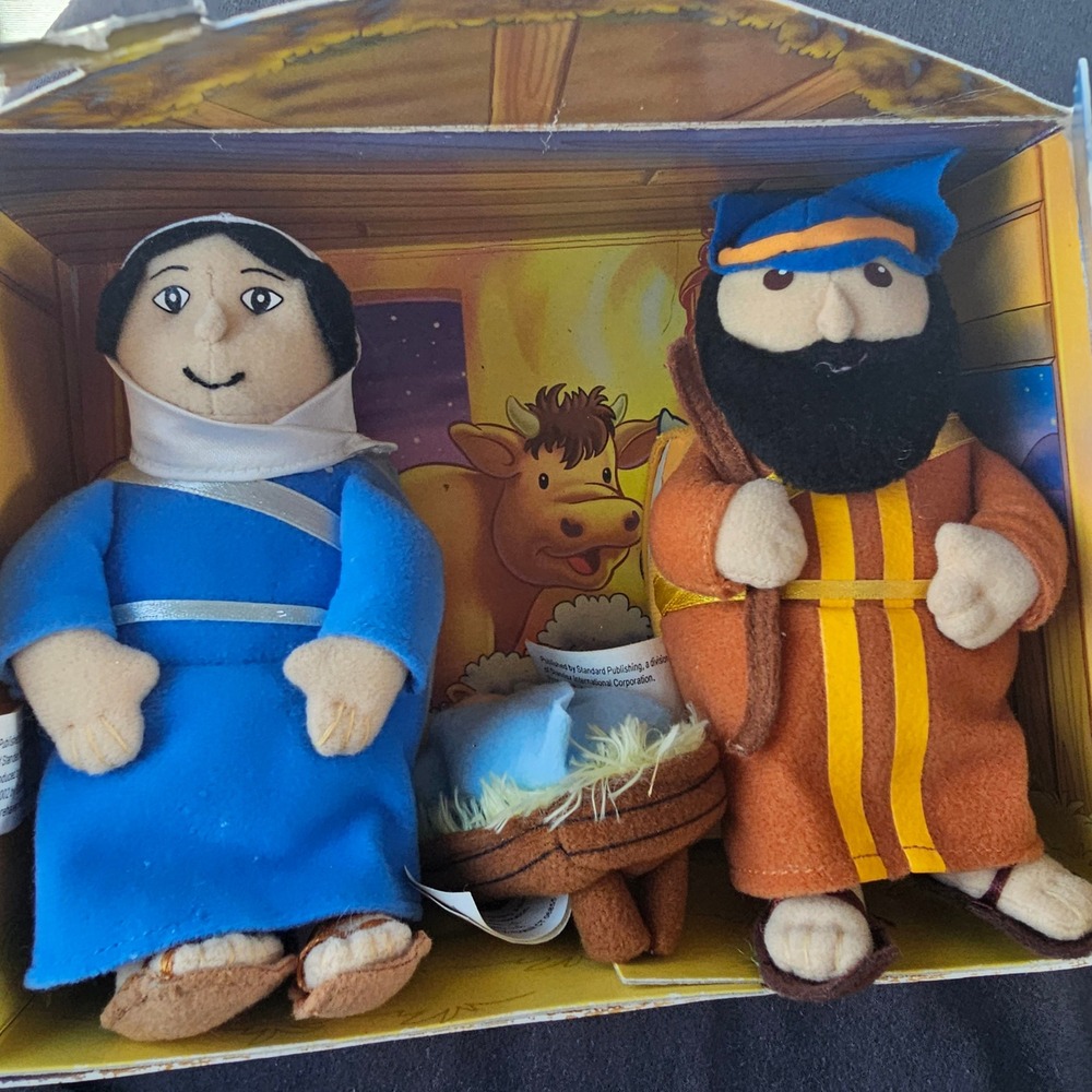 Standard Publishing Plush Nativity Set Mary Joseph Baby Jesus Story Books 2002